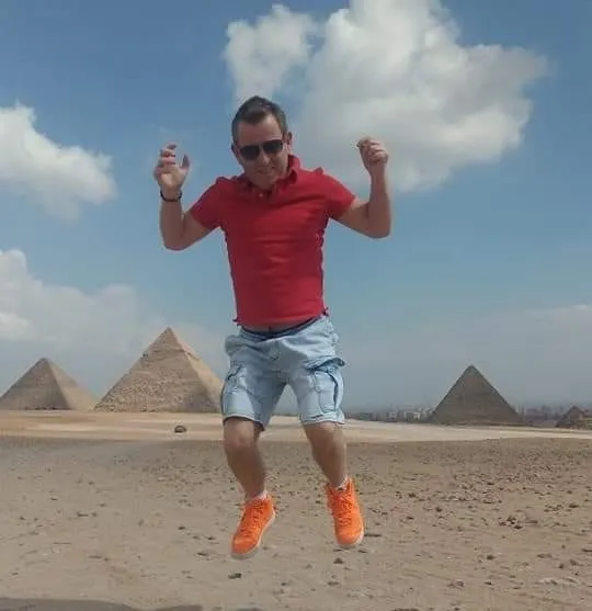 The life of Bryan - pyramids of Gizeh